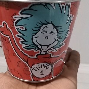 Dr Seuss mini pales